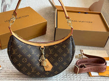 Load image into Gallery viewer, Guitar Strap Handbag
