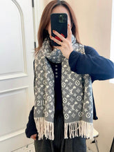 Load image into Gallery viewer, Scarf (multiple colors)
