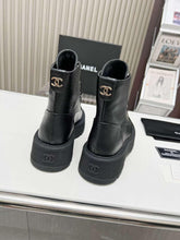 Load image into Gallery viewer, Luxury Lace Up Chunky Heel Boots
