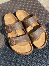 Load image into Gallery viewer, LVB Sandals
