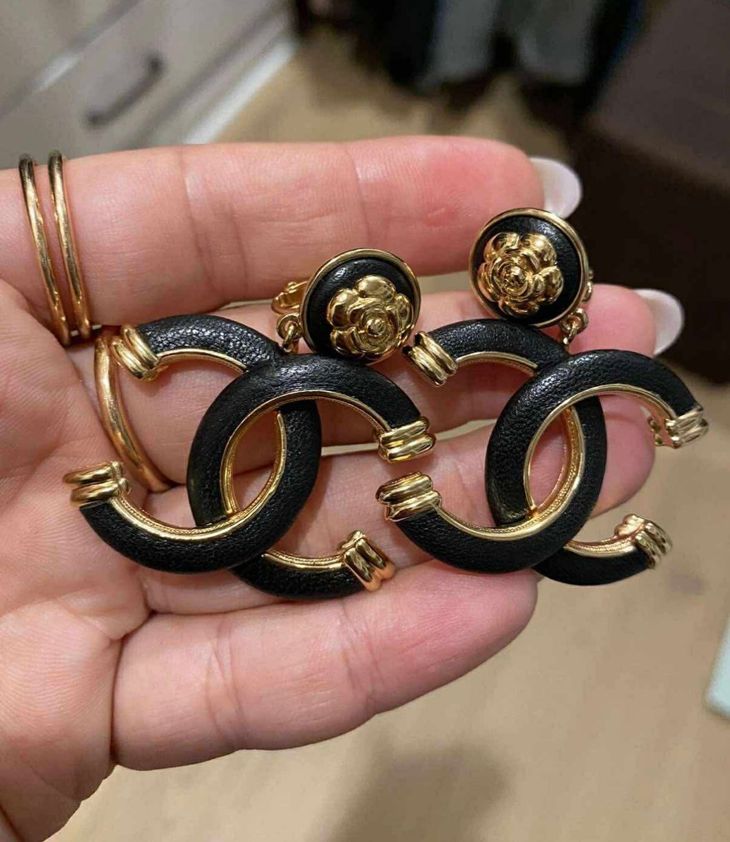 Black Dangle Earrings