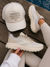 Load image into Gallery viewer, Running Sneaks
