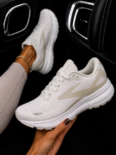 Load image into Gallery viewer, Running Sneaks
