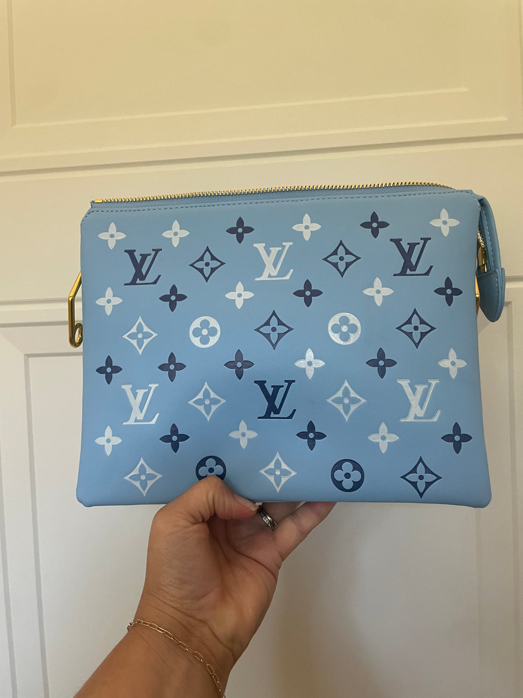 Blue Coussin Crossbody